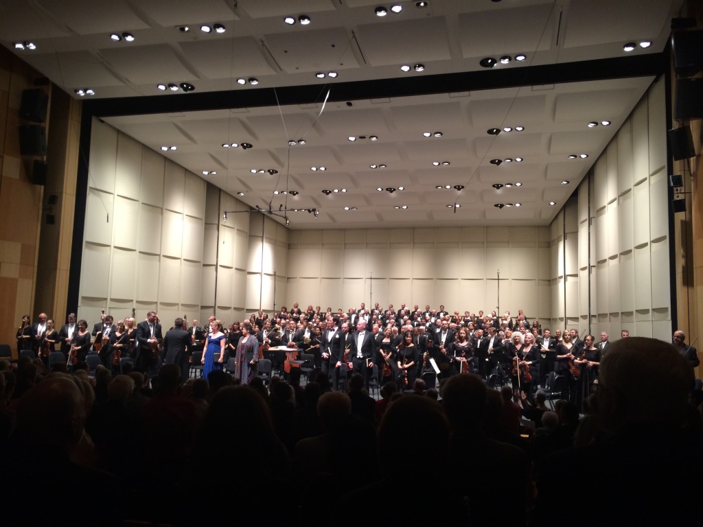 Symphony with soloist and choir