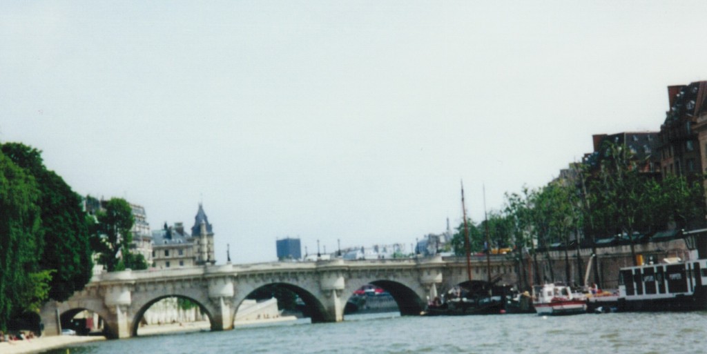 2001_Paris Bridge