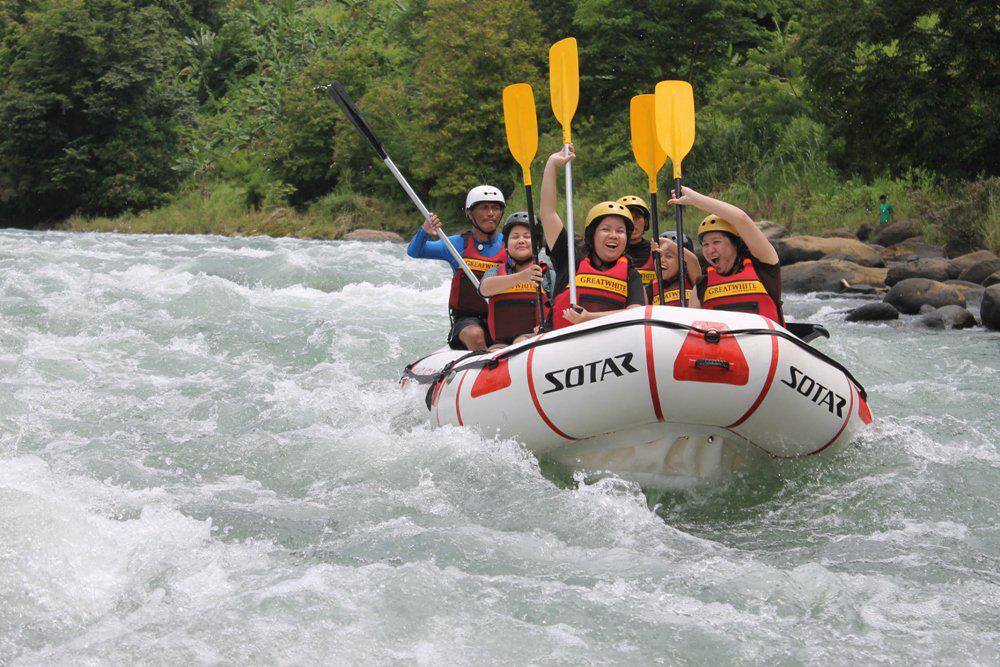 Michelle_Rafting1