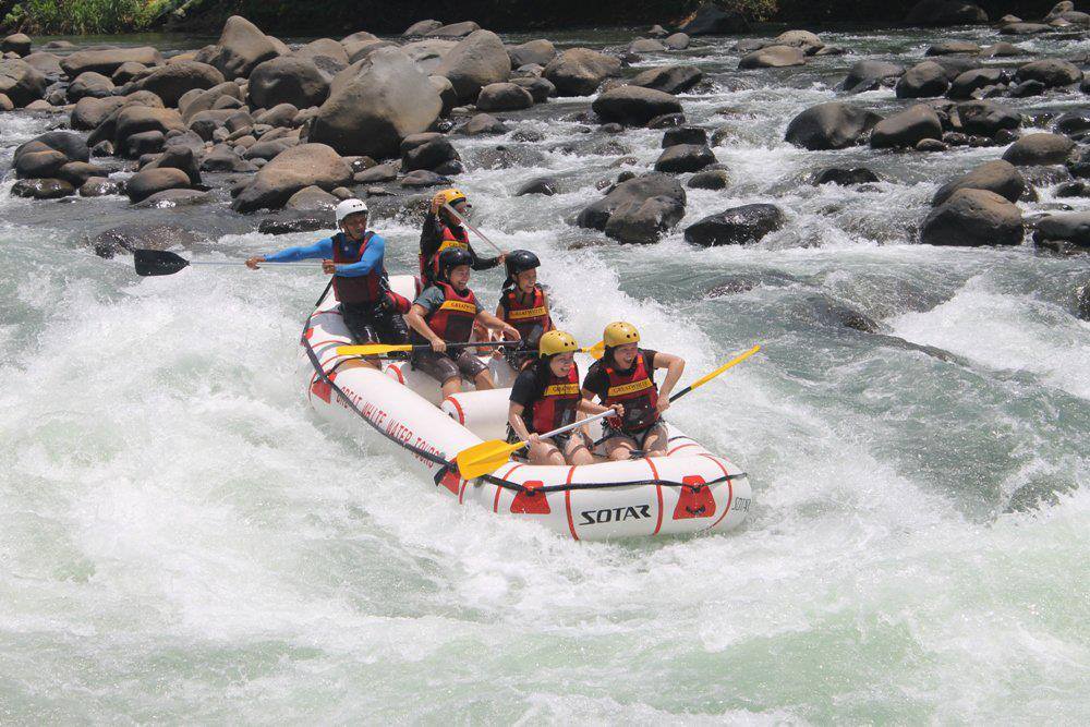Michelle_Rafting2